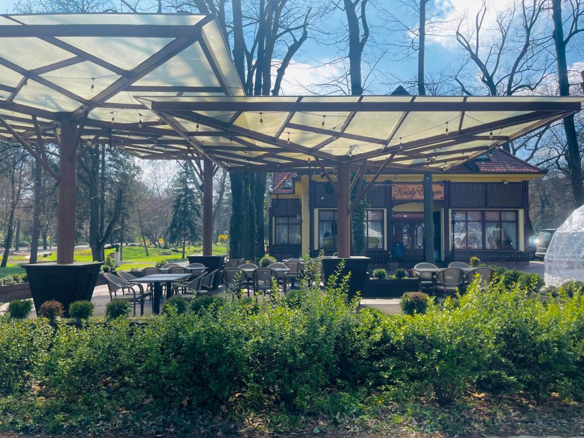 Villa Hotel Дебрецен Экстерьер фото