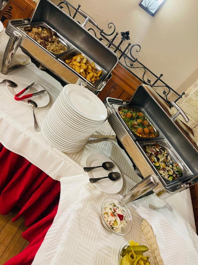 Villa Hotel Дебрецен Экстерьер фото