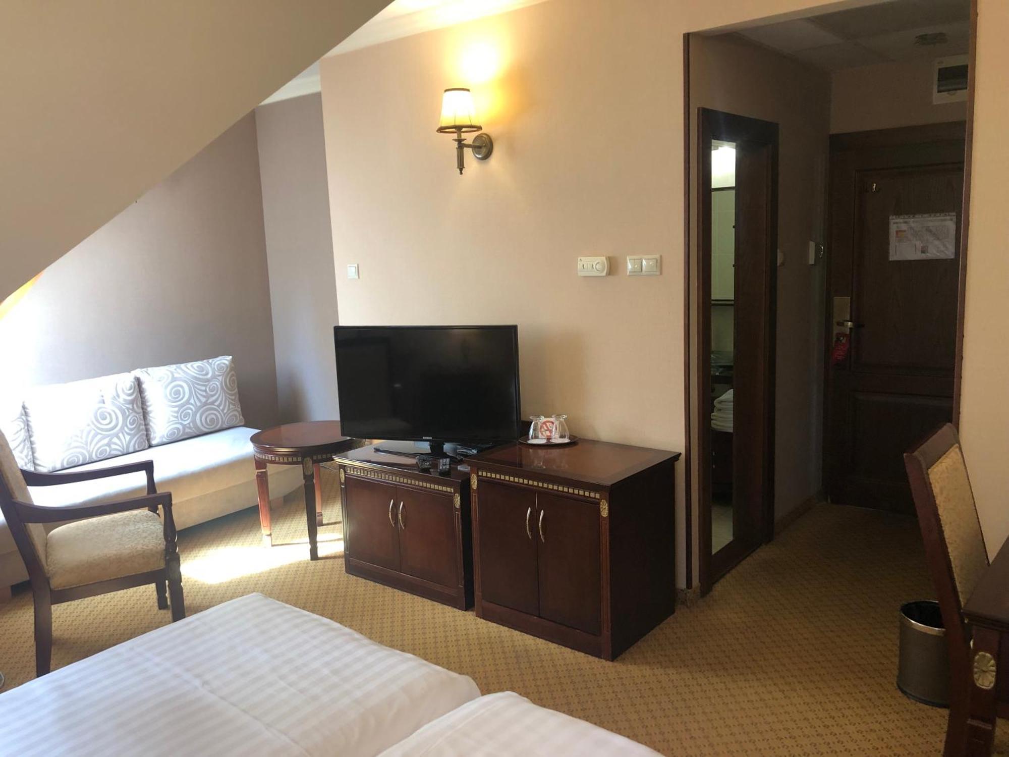 Villa Hotel Дебрецен Экстерьер фото