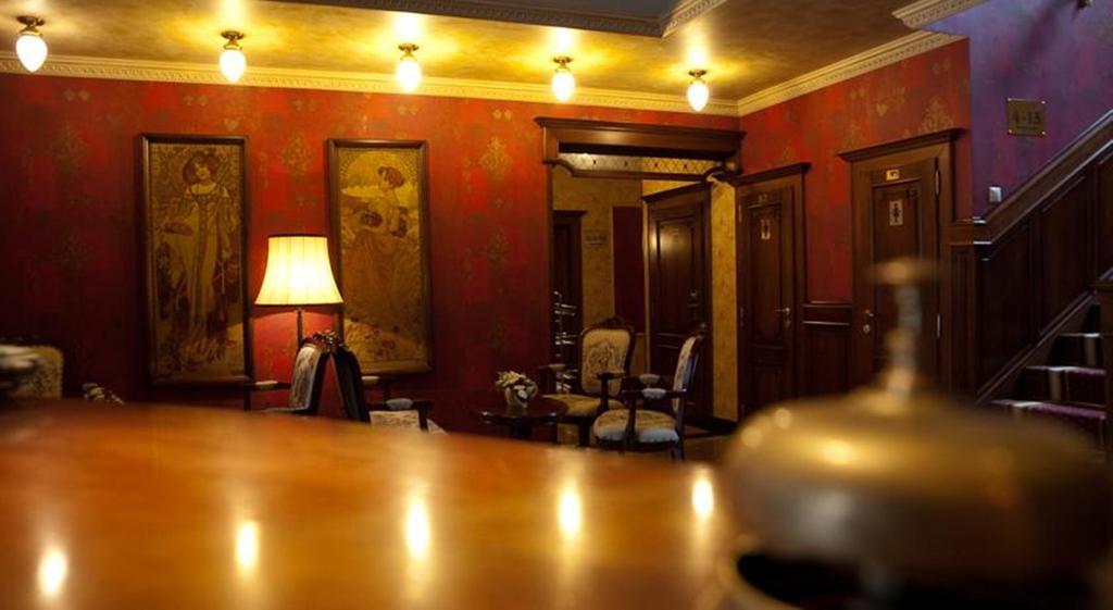 Villa Hotel Дебрецен Экстерьер фото